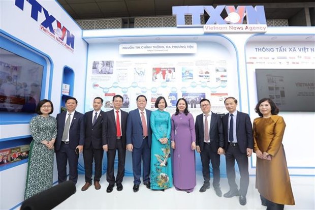 Party high-ranking official urges building professional revolutionary press -0