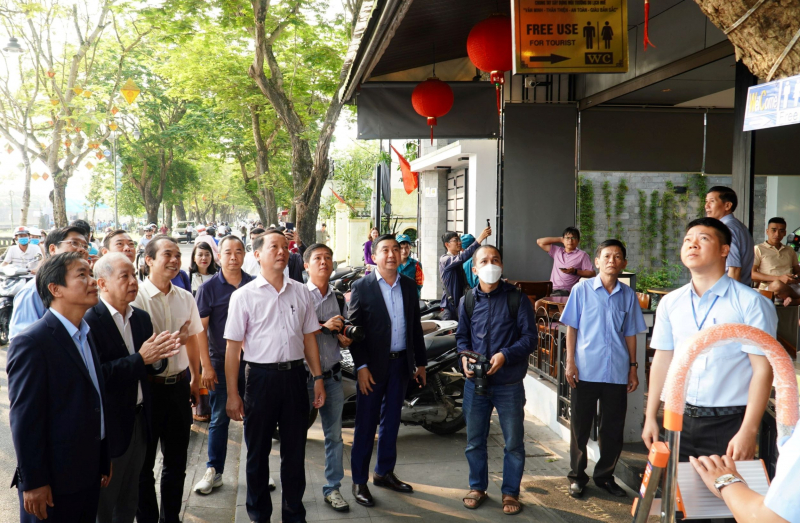 Xây dựng môi trường du lịch Huế “Văn minh - Thân thiện - An toàn - Giàu bản sắc” -0