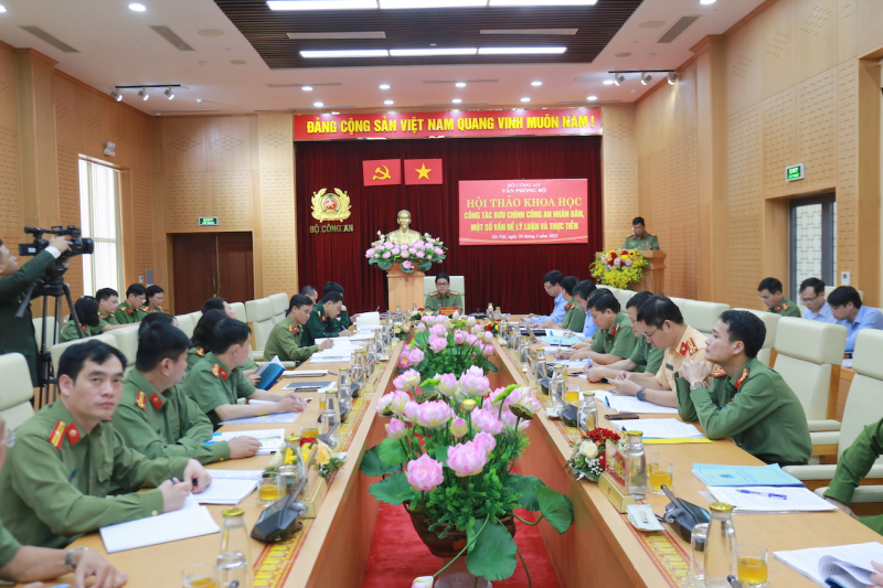 Tăng cường công tác bưu chính trong CAND -0