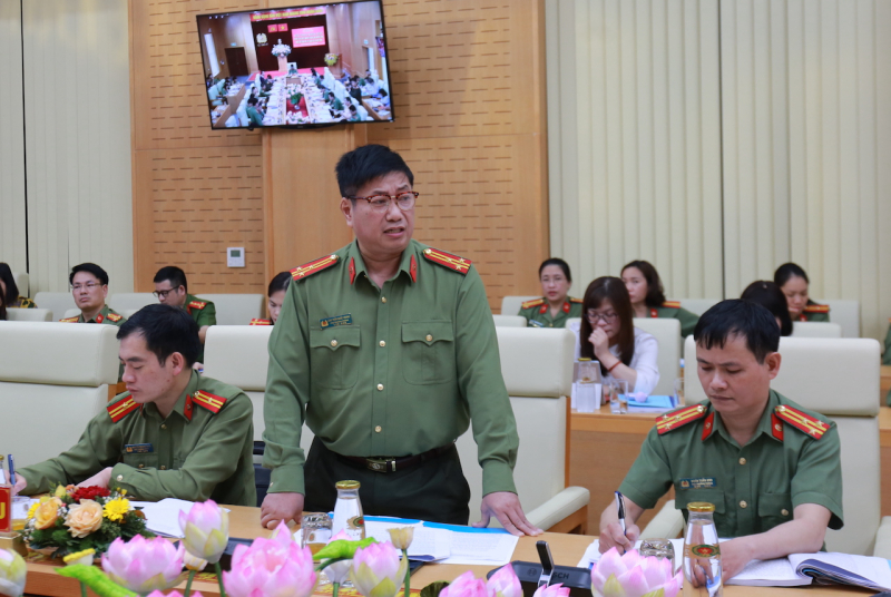 Tăng cường công tác bưu chính trong CAND -0