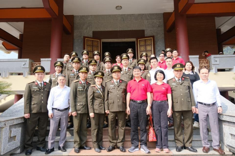 Tiếp sức cho các em học sinh có hoàn cảnh khó khăn tại Cao Bằng -0