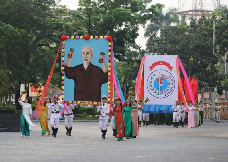 Công an tỉnh Thừa Thiên-Huế khai mạc Đại hội khỏe Vì An ninh Tổ quốc -0