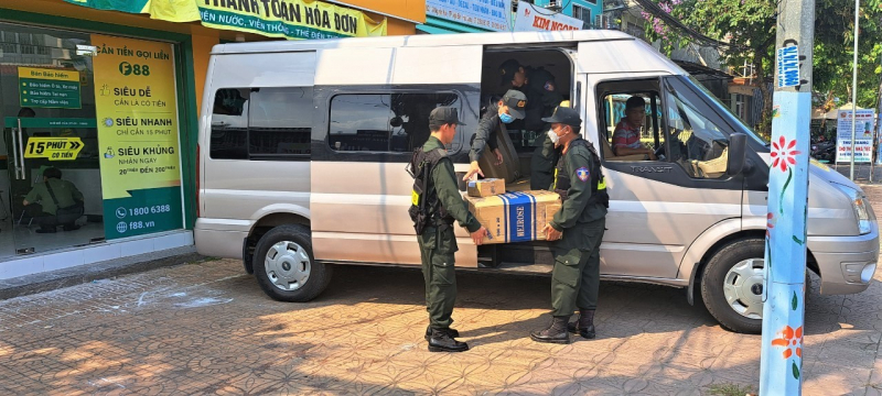 Công an Hậu Giang kiểm tra, tạm giữ nhiều tài liệu tại 6 phòng giao dịch của Công ty F88 -0