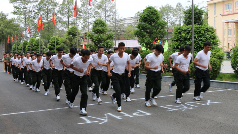 Sôi nổi hoạt động rèn luyện sức khỏe tại Cụm thi đua số 6  -5