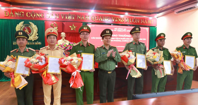 Nhiều tập thể, cá nhân thuộc Công an Đắk Nông được các cấp khen thưởng -0