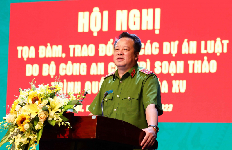 Phối hợp giải đáp nhiều thông tin 