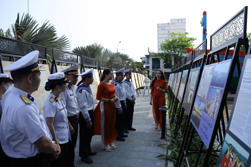 Đà Nẵng tái hiện truyền thống vươn khơi bám biển qua triển lãm “Di sản tư liệu thế giới - Châu bản triều Nguyễn” -1