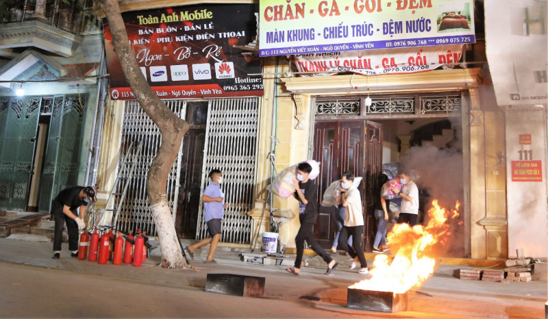 Thực tập phương án chữa cháy và cứu nạn cứu hộ tại tổ liên gia an toàn PCCC -0