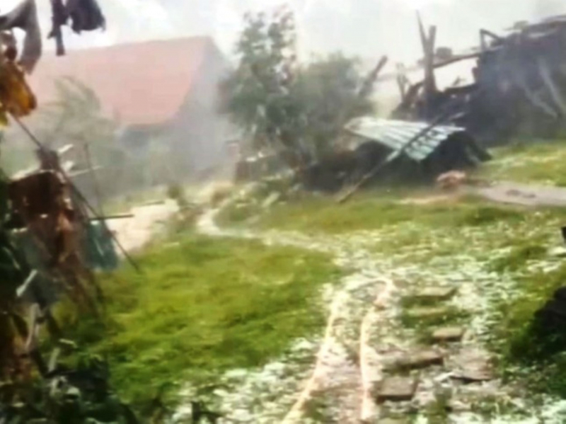 Xuất hiện mưa đá cường độ lớn tại huyện miền núi Thừa Thiên-Huế -1