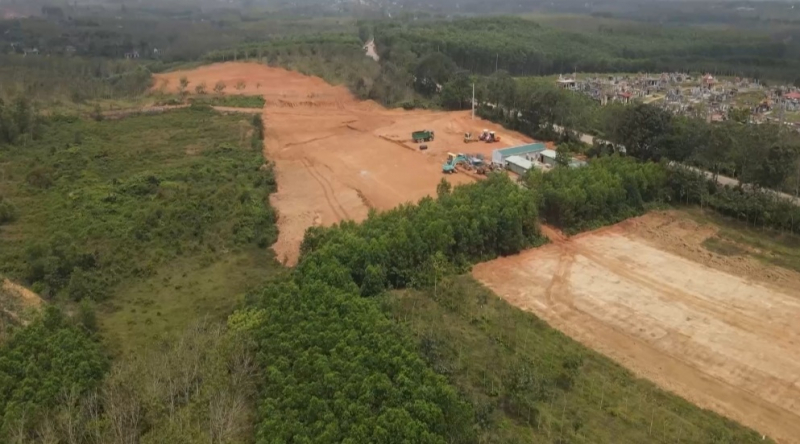 Nhiều vị trí mốc cắm GPMB đường cao tốc bị chủ đầu tư tự ý dịch chuyển -0