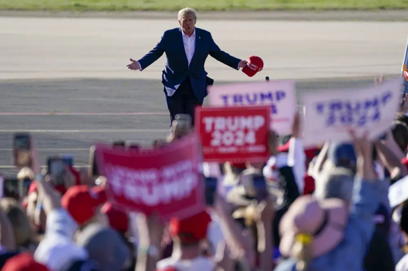 Ông Trump vận động tranh cử bất chấp nguy cơ bị truy tố -0