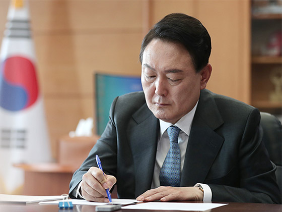 Tổng thống Hàn Quốc thay quan chức đối ngoại trước thềm công du Mỹ -0