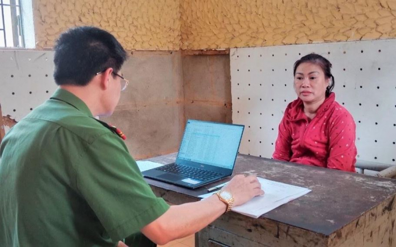 Cô hiệu trưởng bòn rút gần 100 triệu đồng tiền ăn của học trò -0