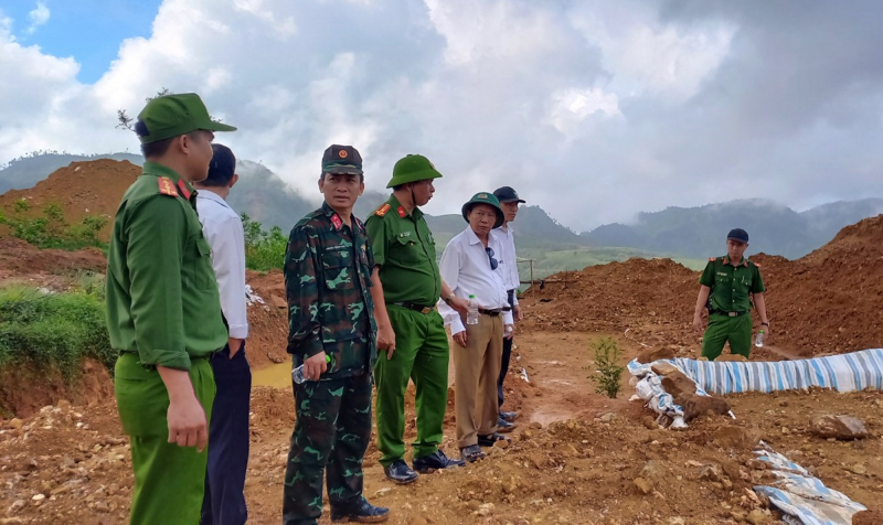 Lập chốt kiểm soát để ngăn “vàng tặc” tại Bồng Miêu -0