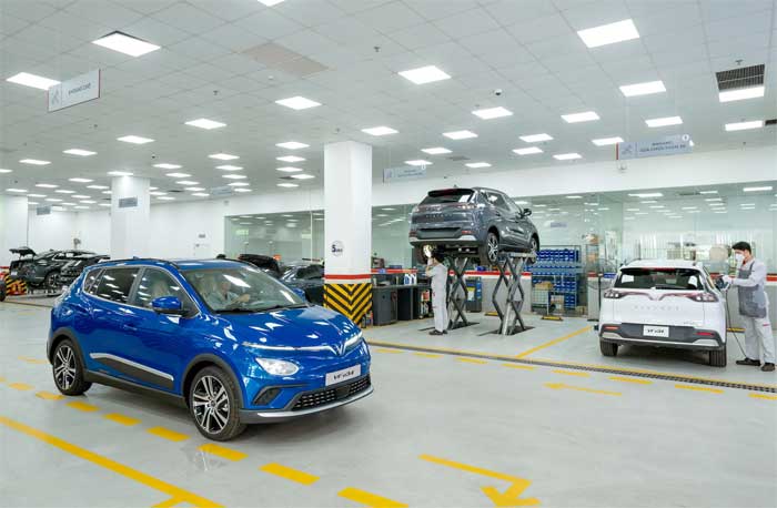 VinFast VF e34 có thể chuyển 318,6 km/lần sạc -0