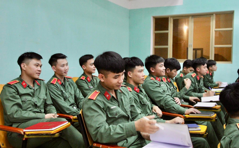 Trường Cao đẳng ANND I tuyên truyền, phổ biến pháp luật cho 1.800 sỹ quan, binh sĩ Trung đoàn 141 -0