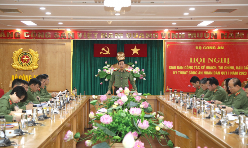 Hoàn thiện văn bản quy phạm pháp luật trên các lĩnh vực kế hoạch, tài chính, hậu cần, kỹ thuật CAND -0
