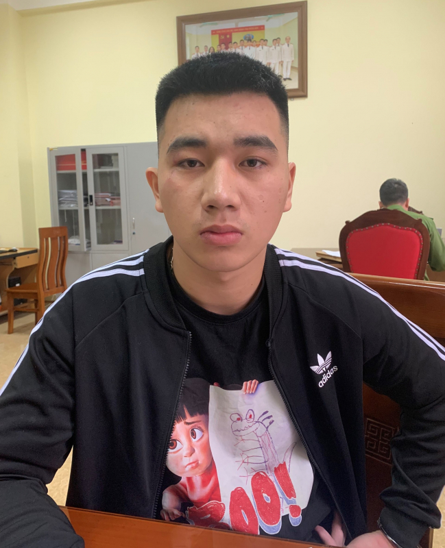 Dùng mạng xã hội làm quen với người đồng tính rồi rủ 