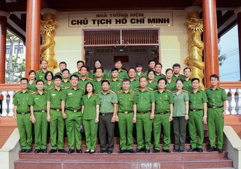 z4226450201536_d83da3947f85648ce85859ed47a89258 (1).jpg -0
