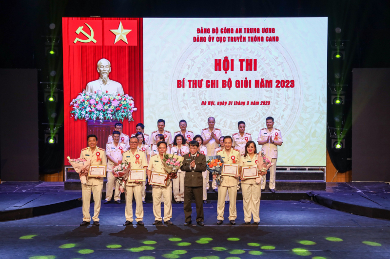 Trao 2 giải A, 3 giải B, 5 giải C Hội thi Bí thư Chi bộ giỏi Cục Truyền thông CAND -0