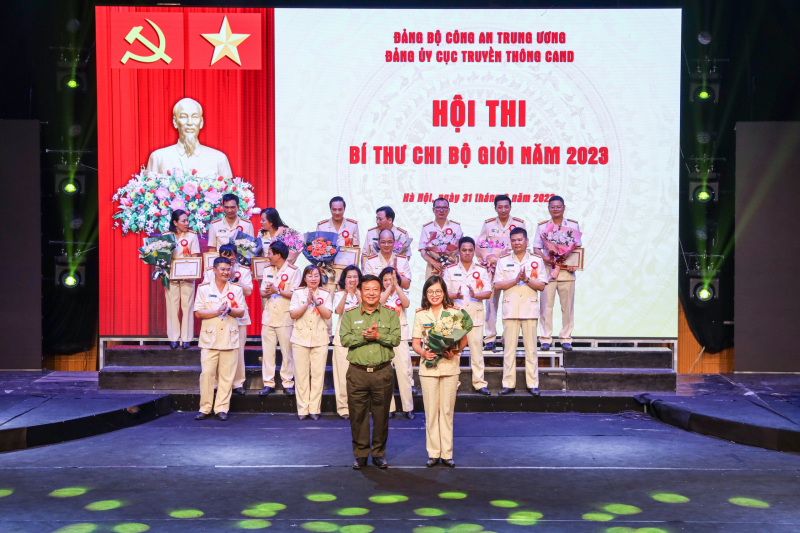 Trao 2 giải A, 3 giải B, 5 giải C Hội thi Bí thư Chi bộ giỏi Cục Truyền thông CAND -0