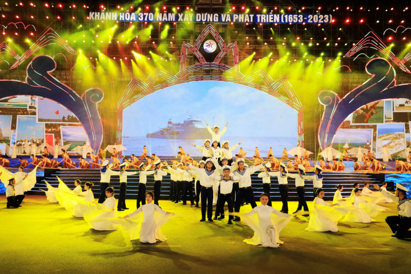 Thủ tướng Chính phủ dự lễ kỷ niệm 370 năm xây dựng và phát triển tỉnh Khánh Hòa -0
