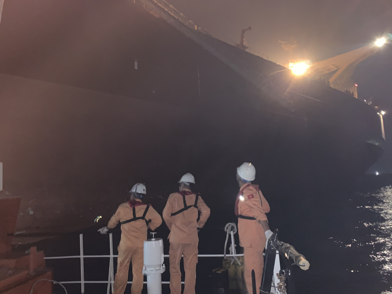 Kịp thời cứu nạn thuyền phó tàu vận tải biển nước ngoài lâm bệnh nặng -0