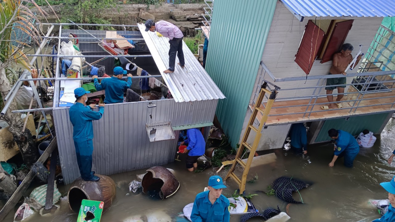 z4231148307616_7ab99e7920dec067462e67fa2e1b6729.jpg -0