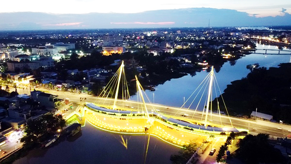 Vì sao An Giang thay đổi phương án thử tải trọng cầu nghi sai phạm bằng 400 người ? -0