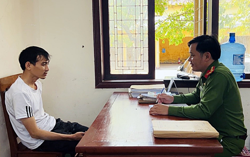 Người đàn ông sát hại vợ cũ tại cửa hàng WinMart+ -0