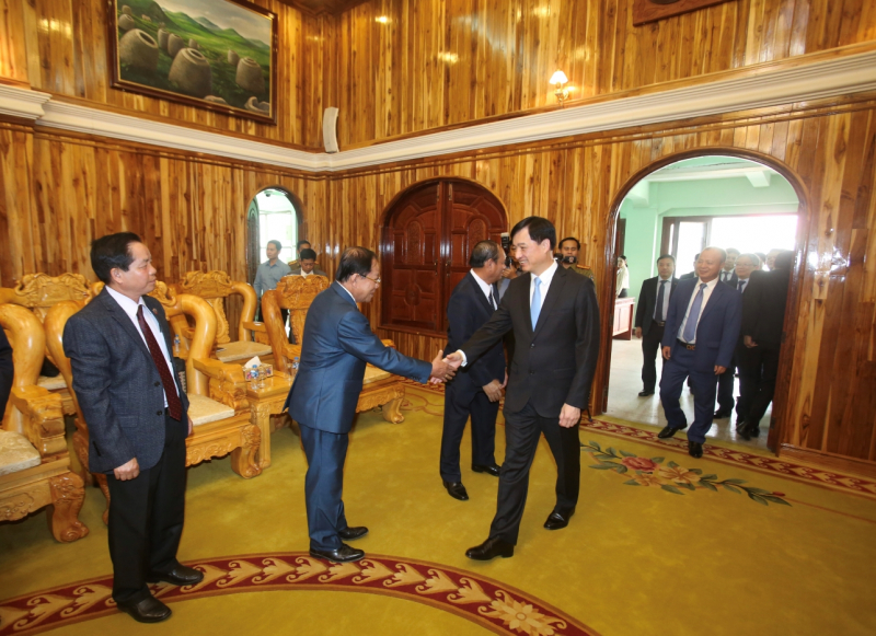 Lãnh đạo Bộ Công an Việt Nam chào xã giao Phó Thủ tướng, Bộ trưởng Bộ Công an Lào -0
