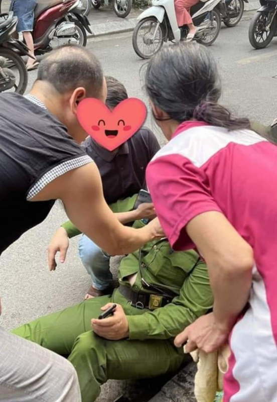 Truy bắt đối tượng hất chiến sĩ Công an lên nắp capo -0