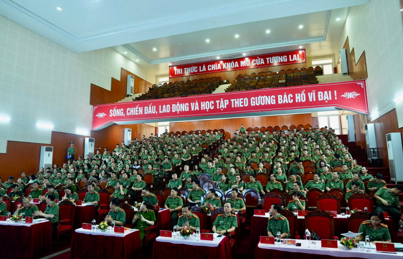 Bảo đảm cơ sở vật chất kỹ thuật, hậu cần để nâng cao năng lực chiến đấu cho lực lượng Công an xã  -0