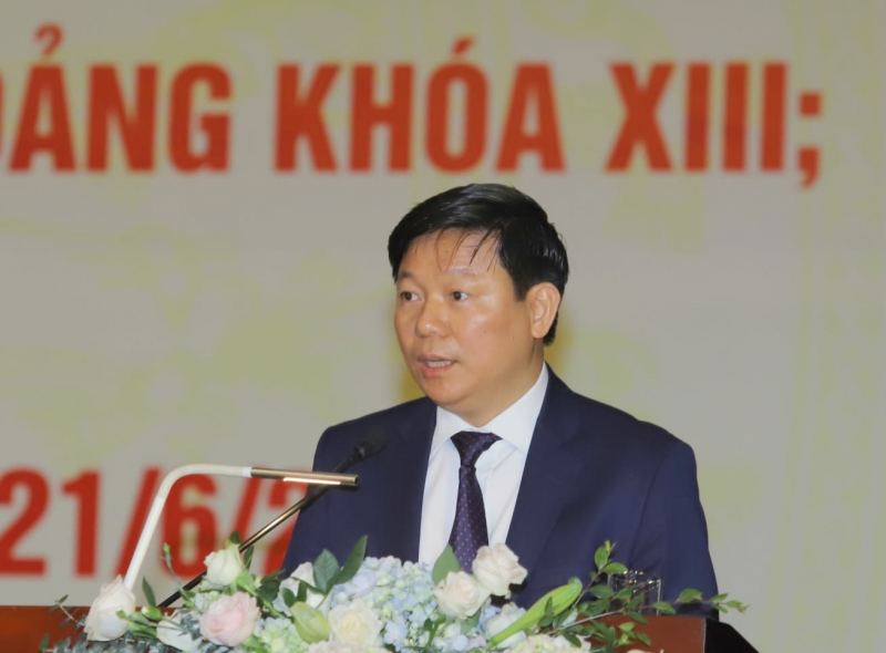 “Thu hồi cờ Đảng phải được bảo quản, không được tiêu hủy” -0