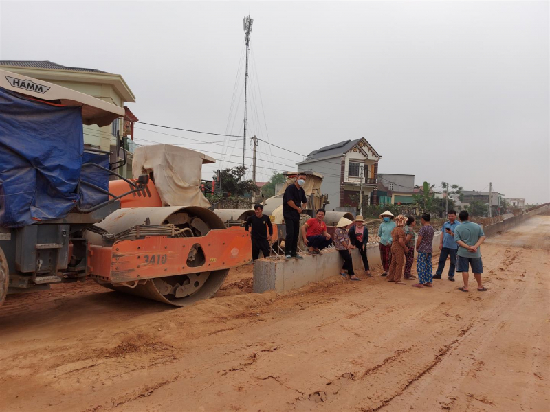 Cầu vượt 60 tỷ có dấu hiệu thi công ẩu -0