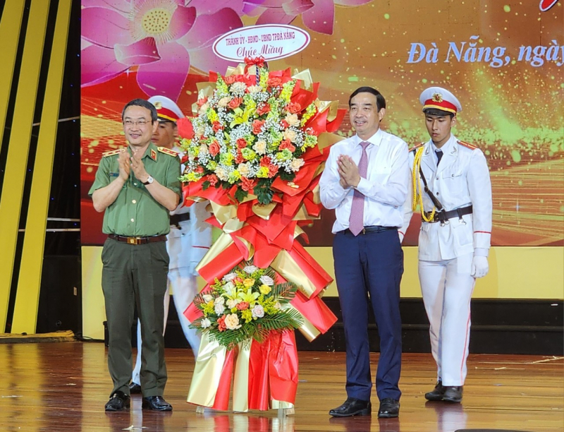 Khai mạc Liên hoan Nghệ thuật quần chúng CAND lần thứ XII – khu vực II -0