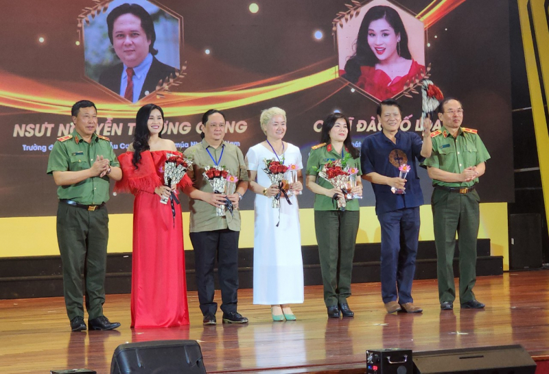 Khai mạc Liên hoan Nghệ thuật quần chúng CAND lần thứ XII – khu vực II -0