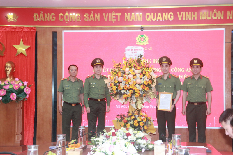 Công bố quyết định của Bộ trưởng Bộ Công an về việc đổi tên Tổng công ty Công nghệ - Viễn thông Toàn cầu -0