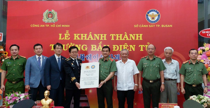 Công an TP Hồ Chí Minh khánh thành trường bắn điện tử hiện đại do Hàn Quốc tài trợ -0