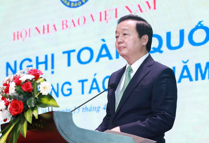 “Xây dựng nền báo chí, truyền thông chuyên nghiệp, nhân văn và hiện đại”. -0