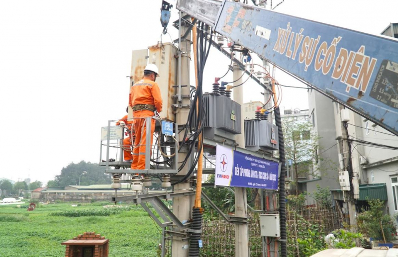 EVNHANOI chủ động các biện pháp đảm bảo an toàn cung cấp điện trong mùa mưa bão -0