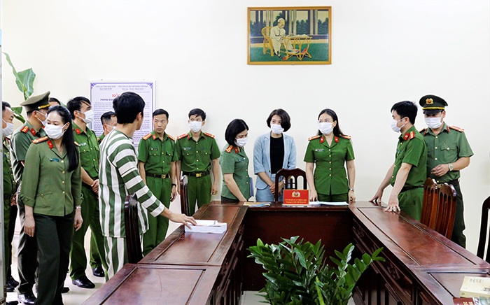 Ra mắt phòng đọc “Giáo dục, hướng thiện” cho phạm nhân  -1