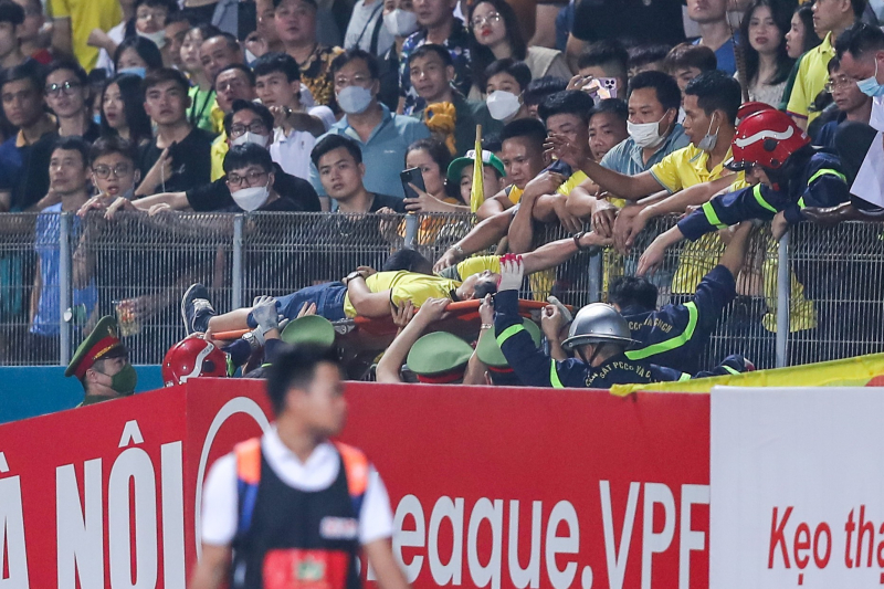 Cắt mạch bất bại của Nam Định, CLB Công an Hà Nội lọt top 4 V.league -0