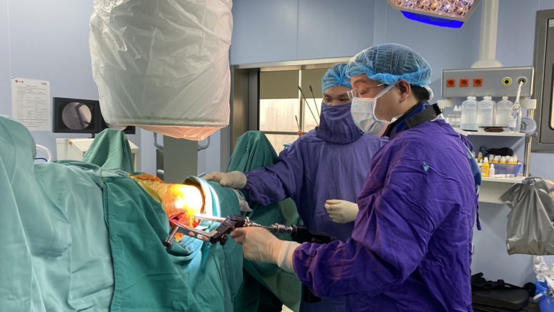 Cụ bà 109 tuổi được phẫu thuật thành công  -0