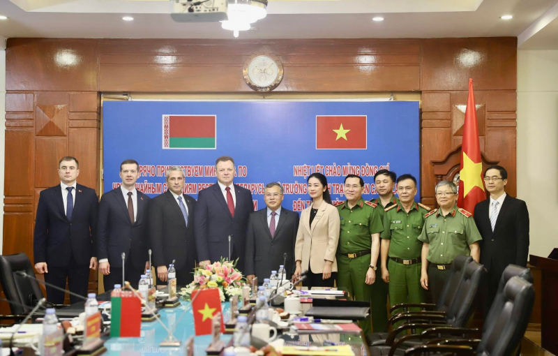 Tăng cường thúc đẩy quan hệ hợp tác và chuyển giao chuyển giao công nghệ trong lĩnh vực PCCC&CNCH -0