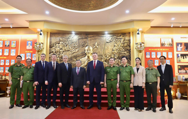 Tăng cường thúc đẩy quan hệ hợp tác và chuyển giao chuyển giao công nghệ trong lĩnh vực PCCC&CNCH -0