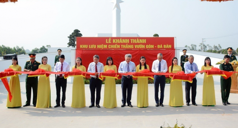 Đồng chí Nguyễn Hòa Bình dự Lễ khánh thành Khu lưu niệm chiến thắng Vườn Gòn - Đá Bàn -0