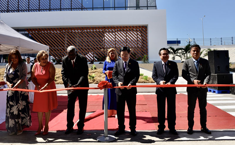 Chủ tịch Quốc hội cắt băng khánh thành, khởi công các nhà máy, KCN tại Cuba -0