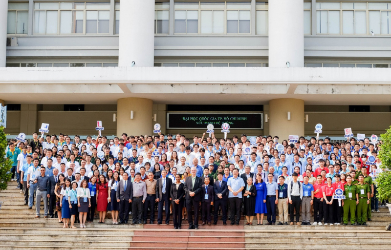 Bế mạc Hội thi Olympic Hóa học sinh viên toàn quốc lần thứ 11 -0