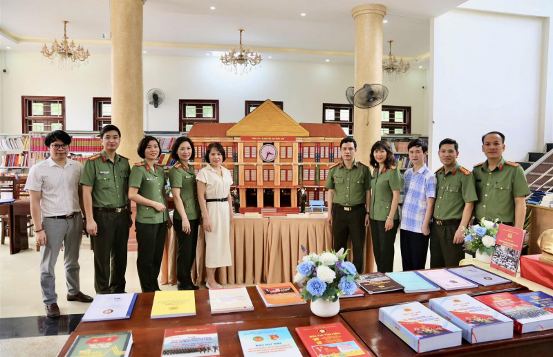 Lan toả, phát triển văn hoá đọc trong các đơn vị, nhà trường -0